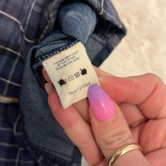 Entree LS Plaid Mixed Print Suede Detail Long Sleeve Button Down Shirt - Picture 7 of 8